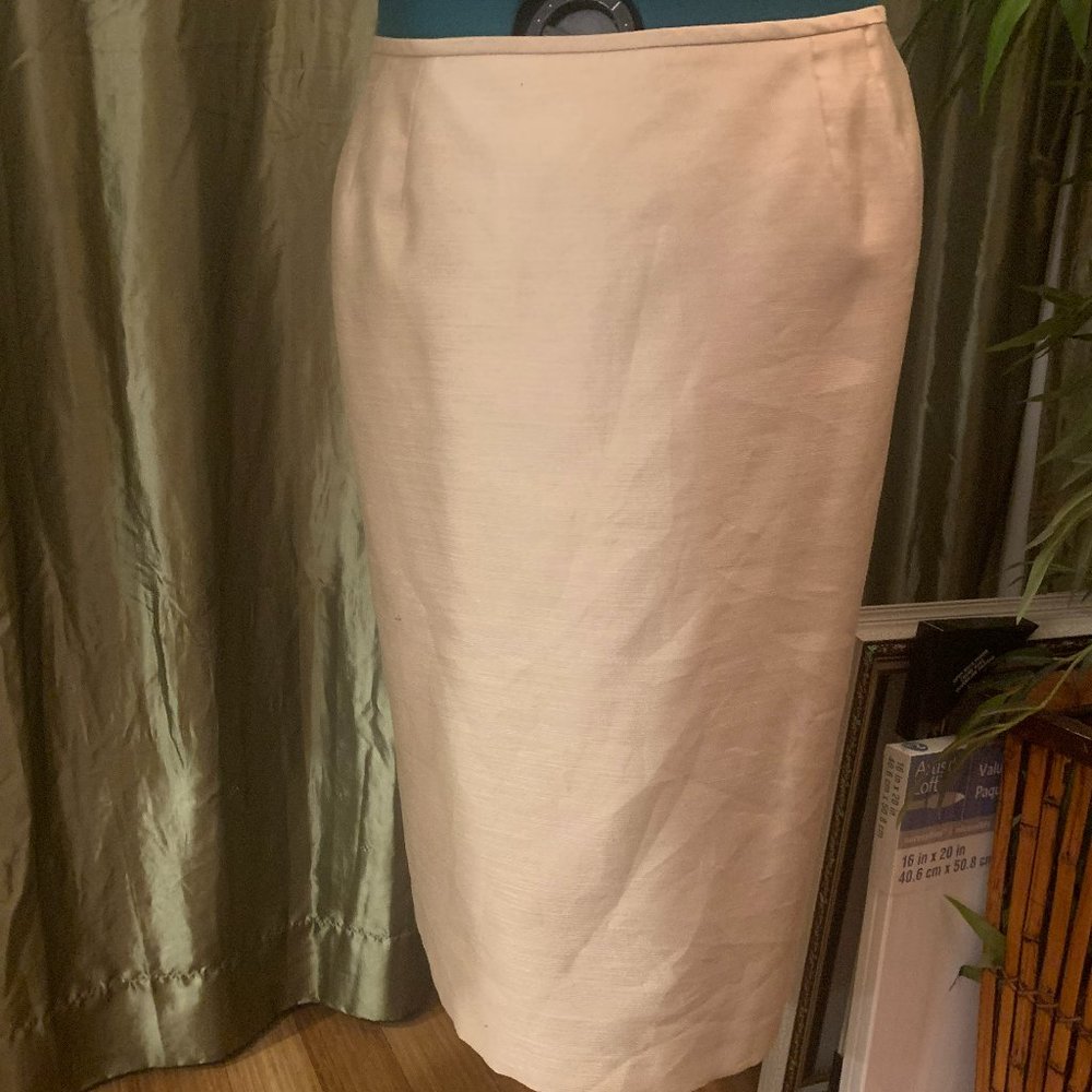 Le Suit Skirt, in a beautiful slubbed silk style fabric, 26" L